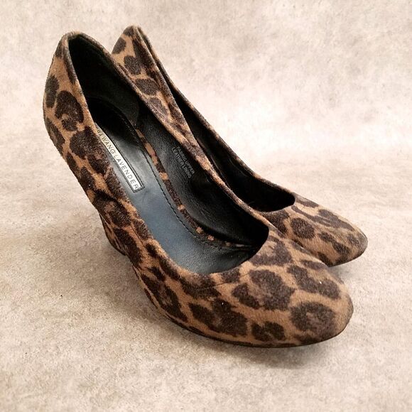 Vera Wang Lavender Womens Size 8 Brown Slip On Leopard Print 4" Wedge - Picture 1 of 11